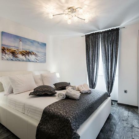 Nona Lena Studio Apartment Split Exterior photo