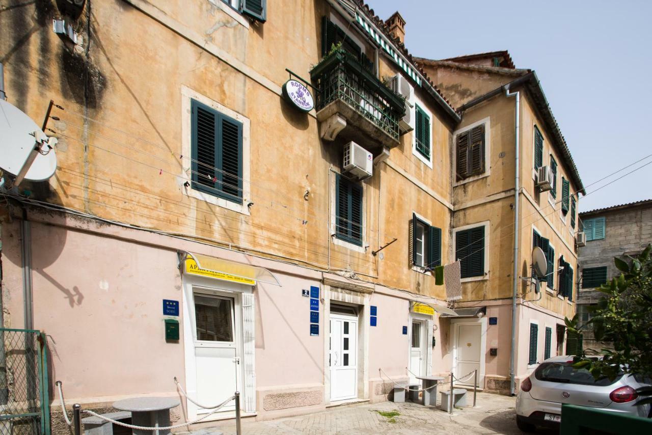 Nona Lena Studio Apartment Split Exterior photo