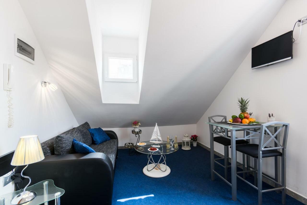 Nona Lena Studio Apartment Split Exterior photo